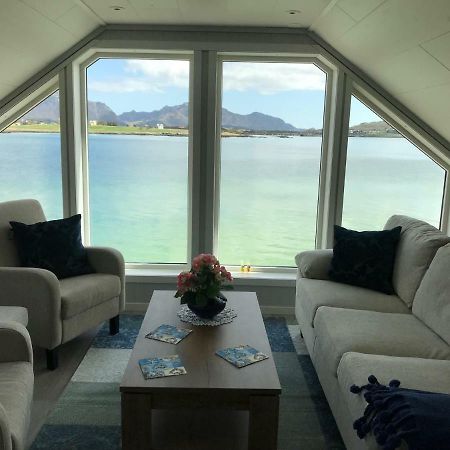 Luxurious Cabin By The Waterfront Лекнес Экстерьер фото