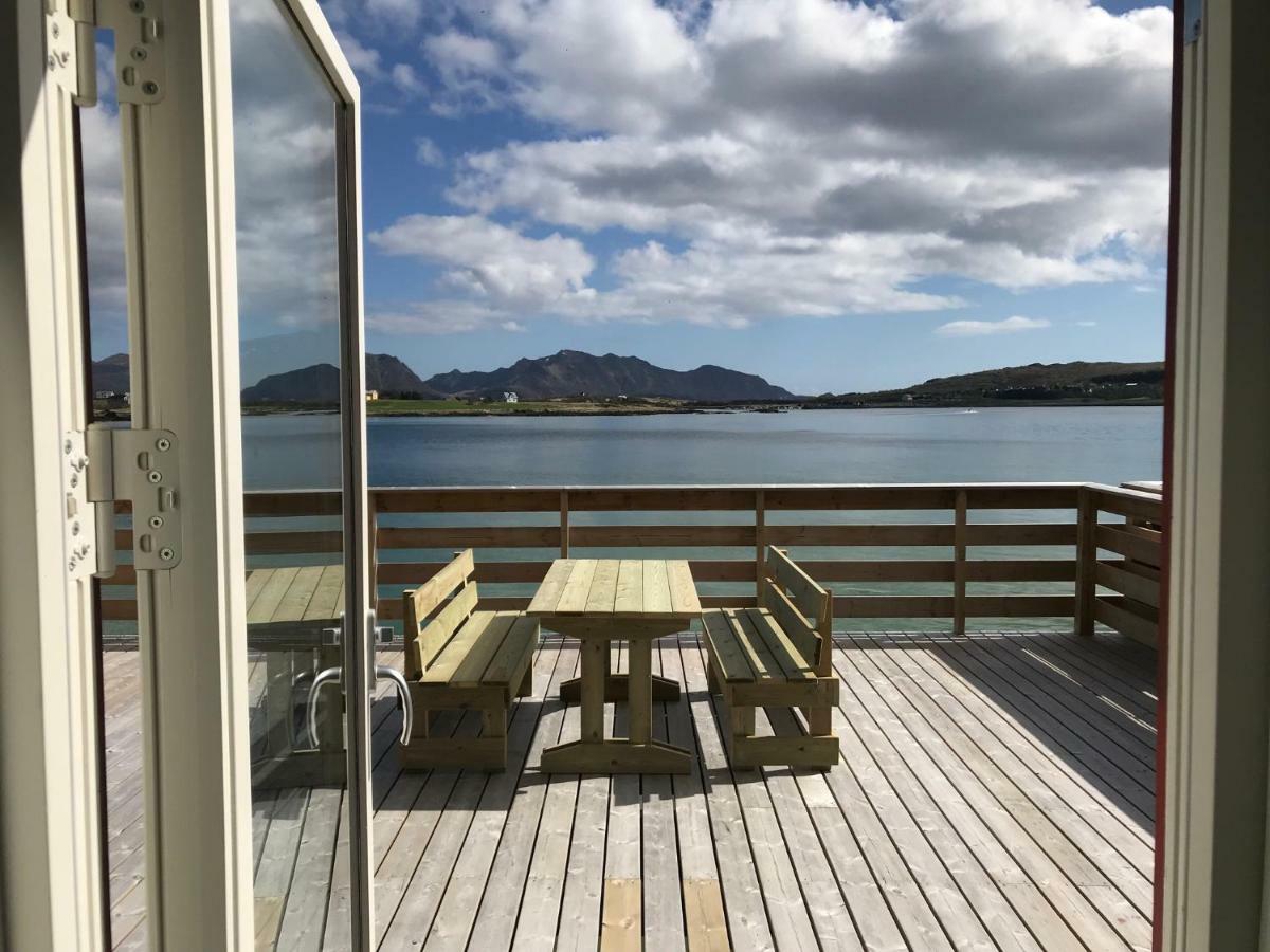 Luxurious Cabin By The Waterfront Лекнес Экстерьер фото